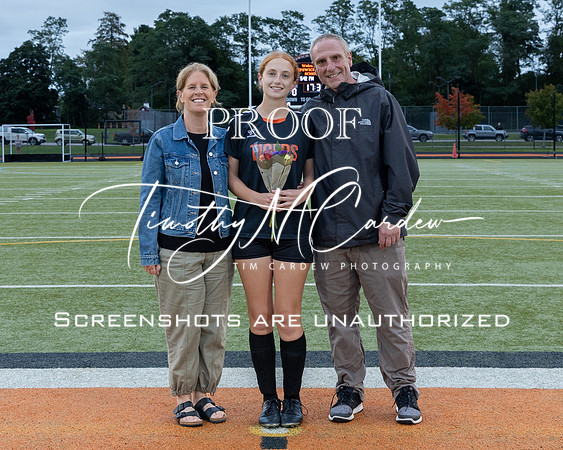 Ipswich vs Amesbury Girls Soccer 2026 Senior Night_2026-09-29_05-39-53_311A7063_@TimCardew_2026