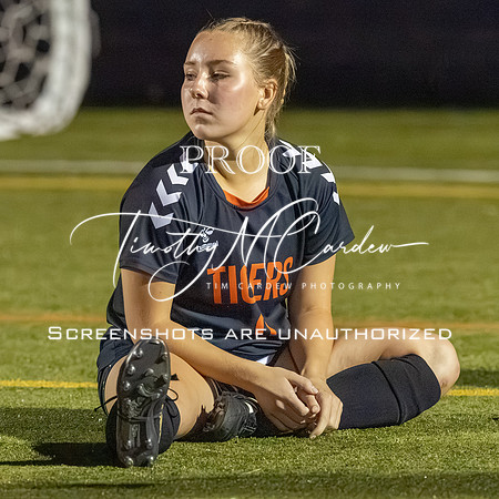 Ipswich vs Amesbury Girls Soccer 2026 Senior Night_2026-09-29_06-46-41_0X4A6710_@TimCardew_2026