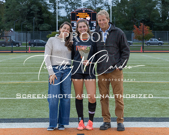 Ipswich vs Amesbury Girls Soccer 2026 Senior Night_2026-09-29_05-37-42_311A7039_@TimCardew_2026