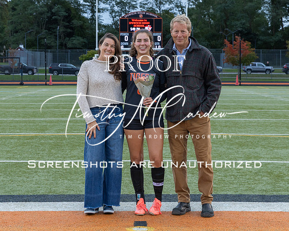 Ipswich vs Amesbury Girls Soccer 2026 Senior Night_2026-09-29_05-37-47_311A7044_@TimCardew_2026