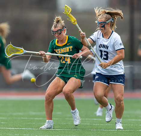 University of New Hampshire vs Vermont Women’s Lacrosse Game 2022_2022-04-16_01-19-12_AB5W9899_@TimCardew_2022