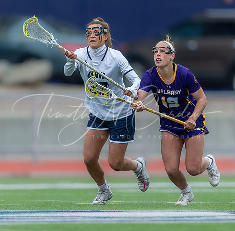 University of New Hampshire vs UAlbany Women’s Lacrosse Game 2022_2022-04-06_02-10-17_AB5W5473_@TimCardew_2022