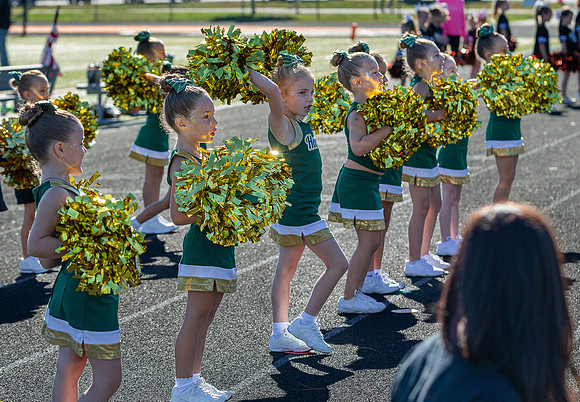 North Reading Youth Football & Cheerleaders vs Ipswich Tigers 2024_2024-09-08_09-12-37_IM1D9133_@TimCardew_2024