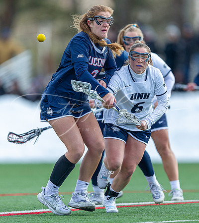 University of New Hampshire vs #25 University of Connecticut Women’s Lacrosse Game 2022_2022-02-27_03-30-43_AB5W5966_@TimCardew_2022