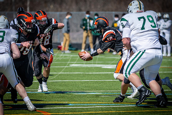 Ipswich vs North Reading Varsity Football Game 2021_2021-03-20_13-06-41_AB5W3501_©TimCardew_2021