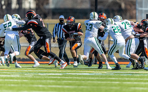 Ipswich vs North Reading Varsity Football Game 2021_2021-03-20_13-48-20_IM1D8562_©TimCardew_2021