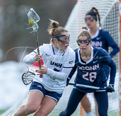 University of New Hampshire vs #25 University of Connecticut Women’s Lacrosse Game 2022_2022-02-27_02-25-23_AB5W3954_@TimCardew_2022
