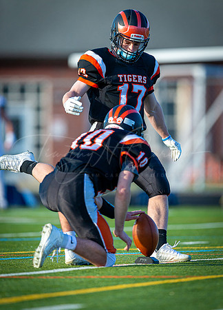 Ipswich vs Lynnfield Varsity Football Game 2021_2021-04-09_05-42-37_IM1D4329.CR2_@TimCardew_2021
