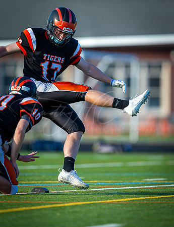Ipswich vs Lynnfield Varsity Football Game 2021_2021-04-09_05-42-37_IM1D4332.CR2_@TimCardew_2021