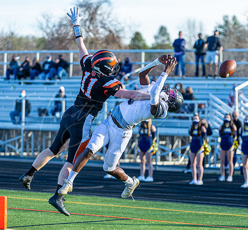 Ipswich vs Lynnfield Varsity Football Game 2021_2021-04-09_05-49-39_AB5W8010.CR2_@TimCardew_2021