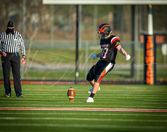 Ipswich vs Lynnfield Varsity Football Game 2021_2021-04-09_06-12-26_IM1D4550.CR2_@TimCardew_2021