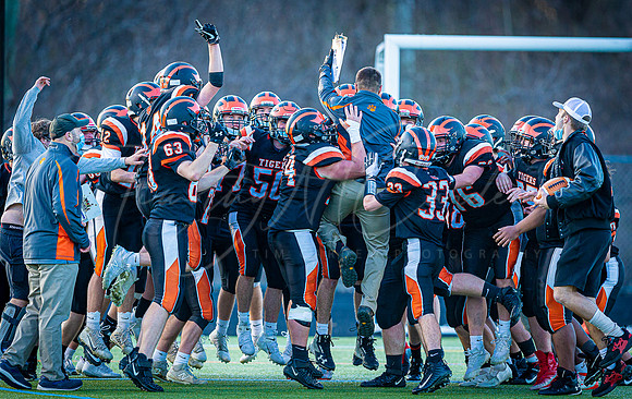 Ipswich vs Lynnfield Varsity Football Game 2021_2021-04-09_06-46-56_IM1D5177.CR2_@TimCardew_2021