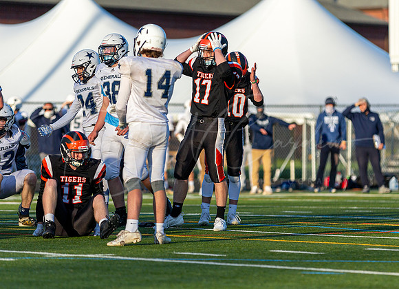Ipswich vs Hamilton-Wenham Varsity Football Game 2021_2021-04-23_06-27-54_IM1D6503_@TimCardew_2021