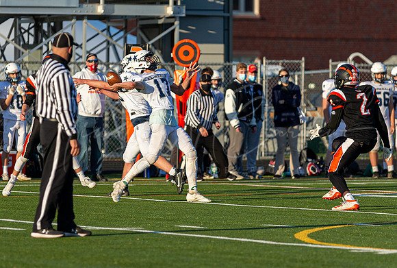 Ipswich vs Hamilton-Wenham Varsity Football Game 2021_2021-04-23_06-34-54_IM1D6524_@TimCardew_2021