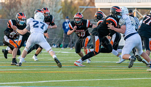 Ipswich vs Hamilton-Wenham Varsity Football Game 2021_2021-04-23_07-15-04_IM1D6729_@TimCardew_2021