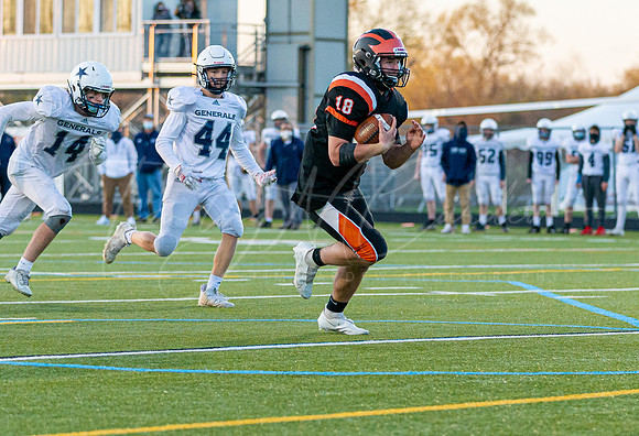 Ipswich vs Hamilton-Wenham Varsity Football Game 2021_2021-04-23_07-15-56_IM1D6812_@TimCardew_2021