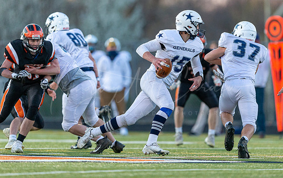 Ipswich vs Hamilton-Wenham Varsity Football Game 2021_2021-04-23_07-21-52_AB5W2001_@TimCardew_2021