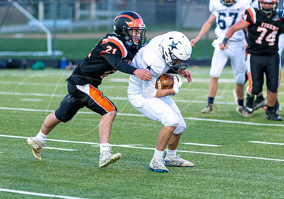 Ipswich vs Hamilton-Wenham Varsity Football Game 2021_2021-04-23_07-23-28_IM1D6895_@TimCardew_2021