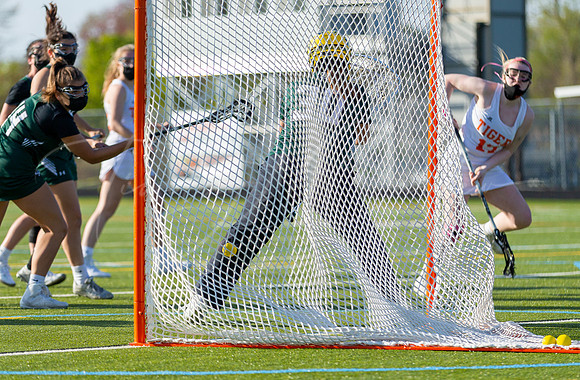Ipswich vs Manchester-Essex Girls HS Varsity Lacrosse game_2021-05-07_05-40-16_IM1D8817_@TimCardew_2021