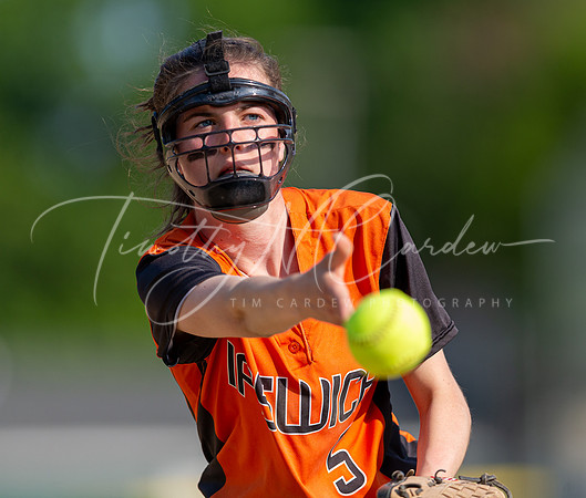 Ipswich vs Rockport Girls HS Varsity Softball Game 2021_2021-05-19_04-55-15_AB5W7400_@TimCardew_2021
