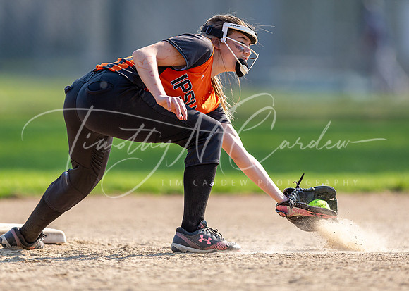 Ipswich vs Rockport Girls HS Varsity Softball Game 2021_2021-05-19_05-00-16_AB5W7452_@TimCardew_2021