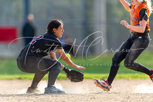 Ipswich vs Rockport Girls HS Varsity Softball Game 2021_2021-05-19_05-22-28_AB5W7910_@TimCardew_2021