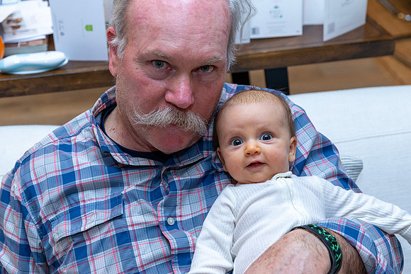 Sloane McCaughan Cardew greets Meems & Grandad_12-08_11-27-30_IM1D2493_@TimCardew_2024_