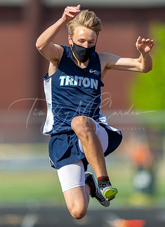 Ipswich vs Triton Varsity Spring Track & Field Event 2021_2021-05-17_04-51-32_AB5W3584_@TimCardew_2021