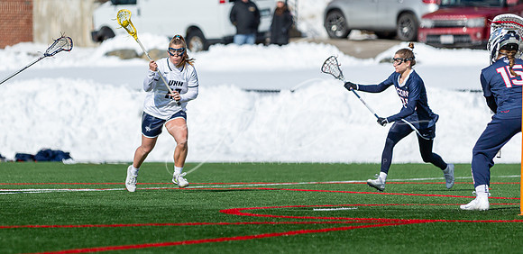 University of New Hampshire vs #25 University of Connecticut Women’s Lacrosse Game 2022_2022-02-27_02-34-31_IM1D8010_@TimCardew_2022