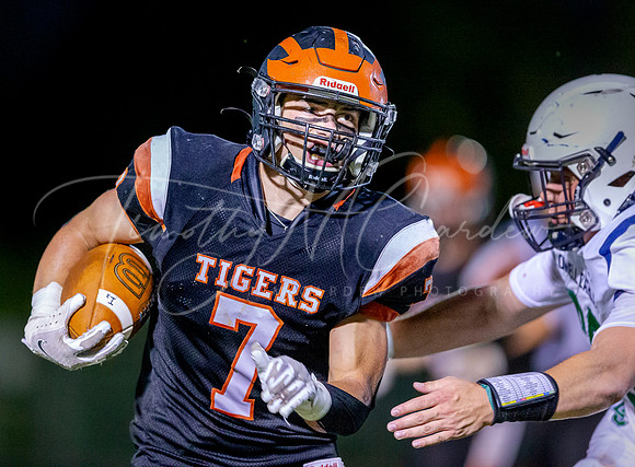 Ipswich vs Lowell Catholic Varsity Football Game 2022_2022-09-16_07-23-13_AB5W5472_@TimCardew_2022