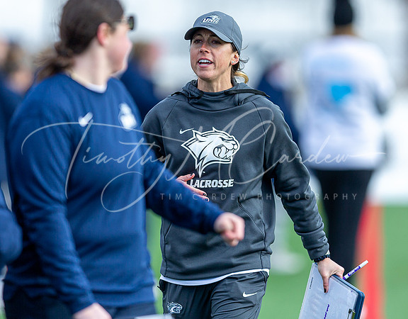 University of New Hampshire vs #25 University of Connecticut Women’s Lacrosse Game 2022_2022-02-27_03-20-14_AB5W5496_@TimCardew_2022