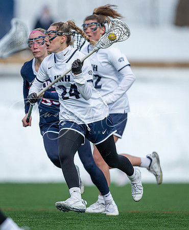 University of New Hampshire vs #25 University of Connecticut Women’s Lacrosse Game 2022_2022-02-27_03-51-01_AB5W6552_@TimCardew_2022