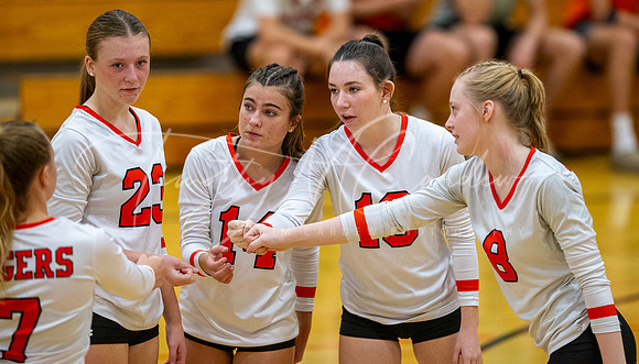 Ipswich vs Georgetown Girls HS Volleyball Game 2023_2023-10-27_05-54-19_DT7T6020_@TimCardew_2023