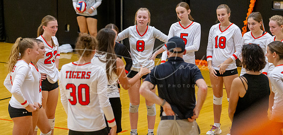 Ipswich vs Georgetown Girls HS Volleyball Game 2023_2023-10-27_05-58-14_AB5W9313_@TimCardew_2023