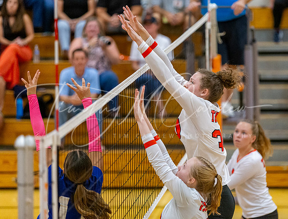 Ipswich vs Georgetown Girls HS Volleyball Game 2023_2023-10-27_06-05-57_AB5W9502_@TimCardew_2023