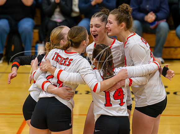Ipswich vs Hamilton-Wenham Girls HS Volleyball D4 Rd of 8 Quarterfinals 2023_2023-11-10_05-05-56_AB5W2384_@TimCardew_2023-Enhanced-NR