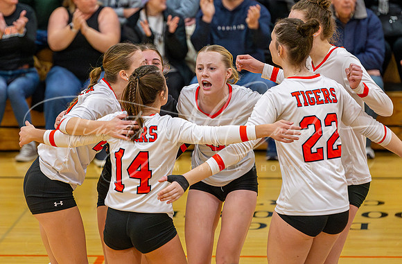 Ipswich vs Hamilton-Wenham Girls HS Volleyball D4 Rd of 8 Quarterfinals 2023_2023-11-10_05-19-32_AB5W2759_@TimCardew_2023-Enhanced-NR