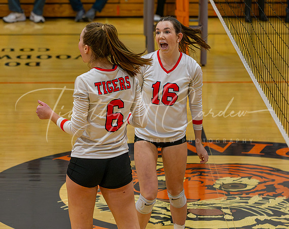 Ipswich vs Hamilton-Wenham Girls HS Volleyball D4 Rd of 8 Quarterfinals 2023_2023-11-10_05-23-40_AB5W2910_@TimCardew_2023-Enhanced-NR
