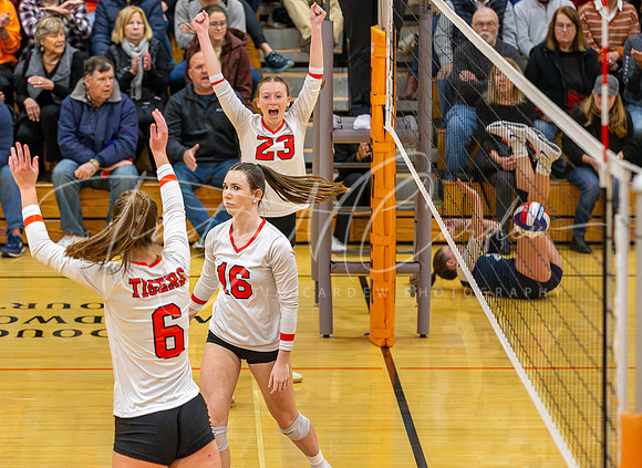 Ipswich vs Hamilton-Wenham Girls HS Volleyball D4 Rd of 8 Quarterfinals 2023_2023-11-10_05-27-56_AB5W3000_@TimCardew_2023-Enhanced-NR