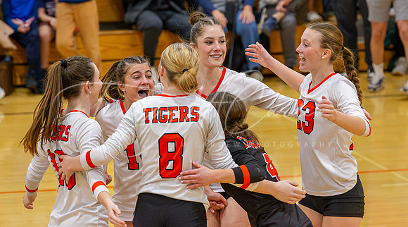 Ipswich vs Hamilton-Wenham Girls HS Volleyball D4 Rd of 8 Quarterfinals 2023_2023-11-10_05-50-16_AB5W3509_@TimCardew_2023-Enhanced-NR