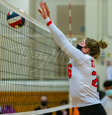Ipswich vs Lynnfield Girls HS Volleyball Game 2021_2021-09-29_05-27-24_IM1D4695_@TimCardew_2021