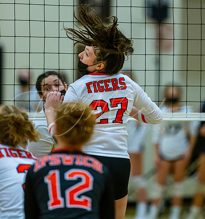 Ipswich vs Lynnfield Girls HS Volleyball Game 2021_2021-09-29_05-32-16_AB5W1615_@TimCardew_2021