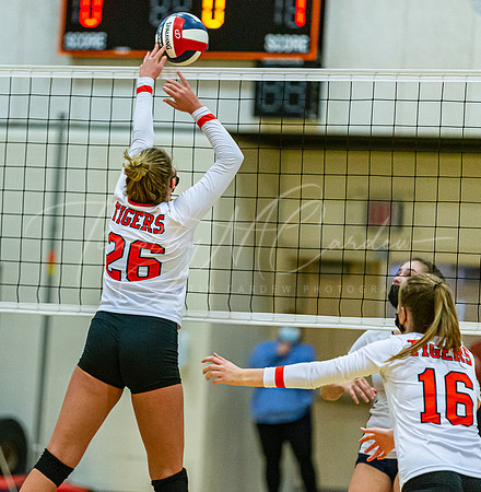 Ipswich vs Lynnfield Girls HS Volleyball Game 2021_2021-09-29_05-39-28_IM1D4757_@TimCardew_2021