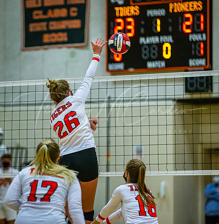 Ipswich vs Lynnfield Girls HS Volleyball Game 2021_2021-09-29_05-39-51_IM1D4782_@TimCardew_2021