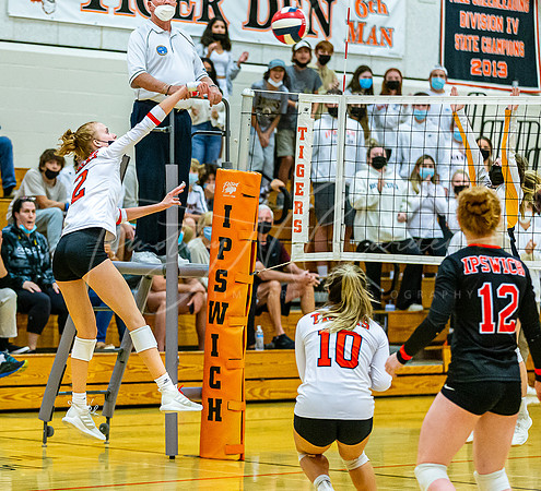 Ipswich vs Lynnfield Girls HS Volleyball Game 2021_2021-09-29_05-41-05_IM1D4827_@TimCardew_2021