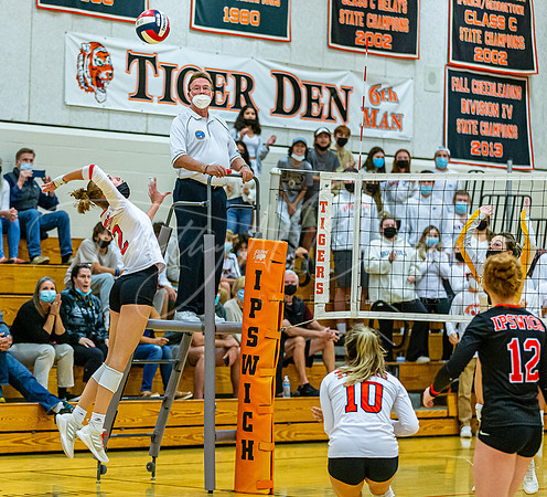 Ipswich vs Lynnfield Girls HS Volleyball Game 2021_2021-09-29_05-41-05_IM1D4825_@TimCardew_2021