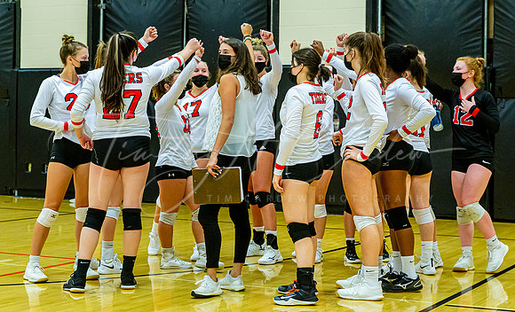 Ipswich vs Lynnfield Girls HS Volleyball Game 2021_2021-09-29_05-52-54_IM5_2604_@TimCardew_2021