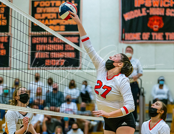 Ipswich vs Lynnfield Girls HS Volleyball Game 2021_2021-09-29_05-54-44_IM1D5003_@TimCardew_2021