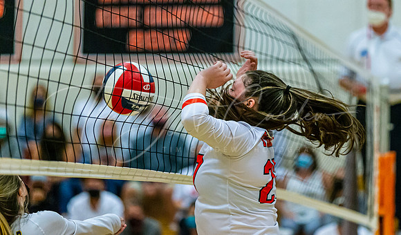 Ipswich vs Lynnfield Girls HS Volleyball Game 2021_2021-09-29_05-55-02_IM1D5015_@TimCardew_2021