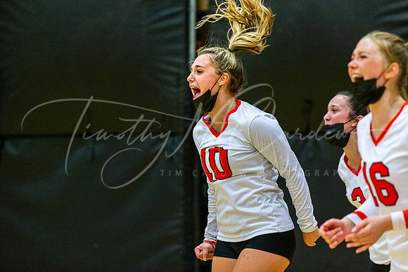 Ipswich vs Lynnfield Girls HS Volleyball Game 2021_2021-09-29_05-54-48_IM1D5009_@TimCardew_2021